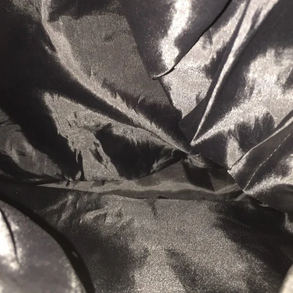 MULTI PATCHED MESSENGER TOTE OVER‎ THE SHOULDER - Picture 2 of 3